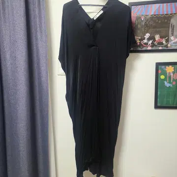 ZARA 블랙 롱 원피스, 넉넉한 실루엣