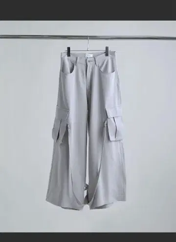 루즈 실루엣 본지티 카고 슬랙스 SOCCE