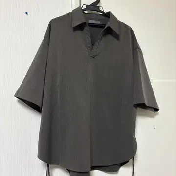 CLEL 헤링본 TR 반팔 사이드 레이스 스키퍼 셔츠 M 사이즈