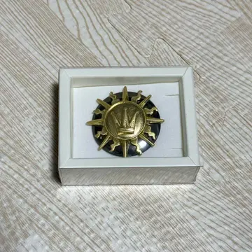 도쿄 BABYLON 엠블럼 브로치