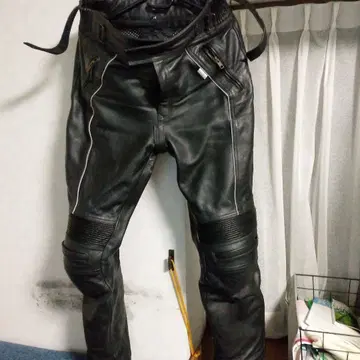 Clooney 크루니 가죽 팬츠 size 34