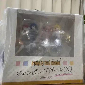 애니메이션 '봇치더록' 점핑 걸(즈) 비스케일 피규어