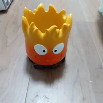 불꽃 캘시퍼 펜꽂이