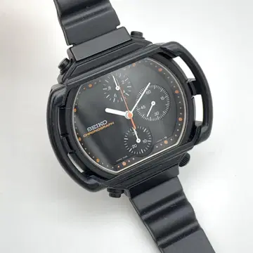 SEIKO 7A28-5000 지우지아로 디자인 초기 쿼츠 크로노그래프