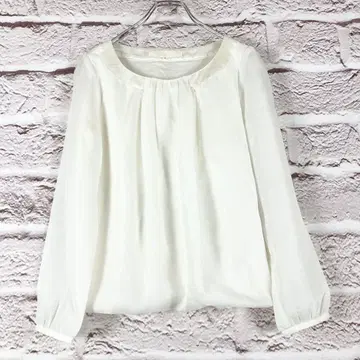 r172 NATURAL BEAUTY 화이트 긴팔 플리츠 블라우스