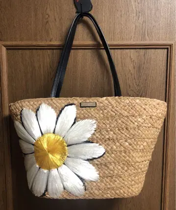 kate spade 데이지 패턴 바스켓백