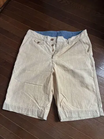 SAMURAI JEANS 베이지 도트 무늬 숏 팬츠