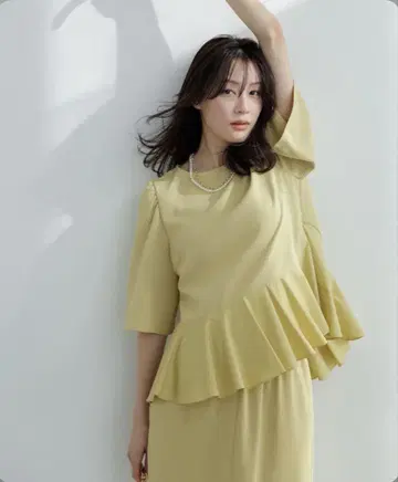 [발수 접촉 냉감 UV 컷] 컴포트 이지 페플럼 블라우스