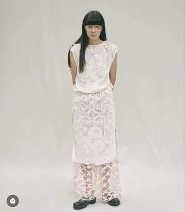 새상품 Jonnlynx MESH FLOWER DRESS 화이트