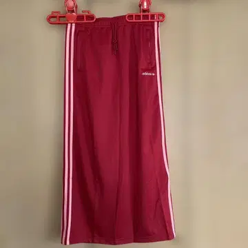 아디다스 빨간색 롱 스커트 XL