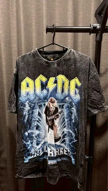 APPLE PIE AC/DC 티셔츠
