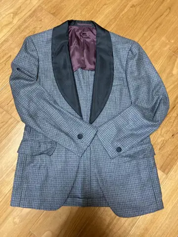 빔즈 그레이 계열 체크 턱시도 새틴 옷깃