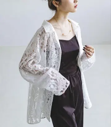 NOBLE 보타니컬 레이스 오픈 카라 셔츠 화이트