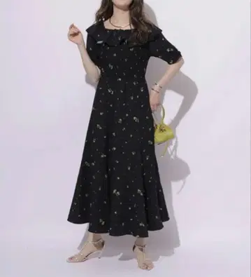 리틀 플라워 셔링 원피스