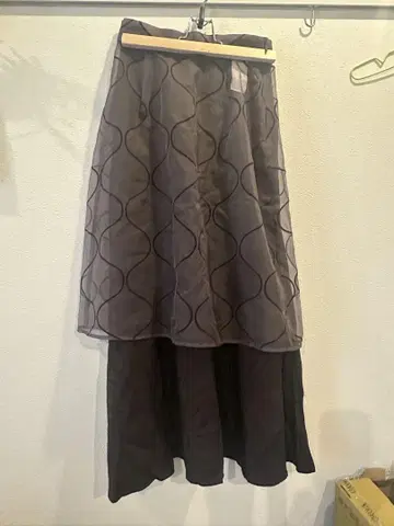 AMERI 플레어 스커트 다크 브라운