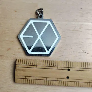 EXO 육각형 키링 실버/화이트