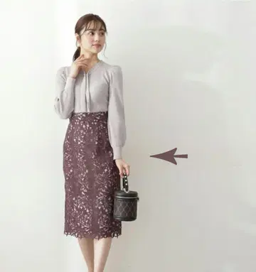 [프로포션 바디 드레싱] 레이스 타이트 스커트