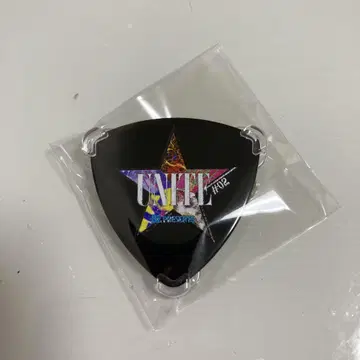 B'z Unite 가챠 피크형 배지 블랙
