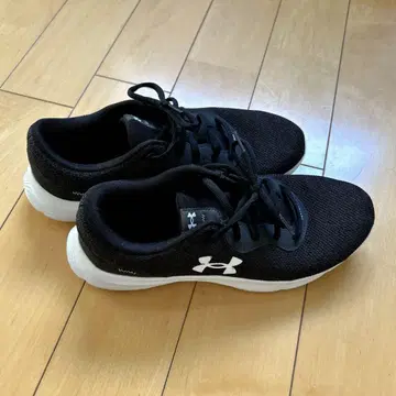 Under Armour 언더아머 스니커즈 26cm