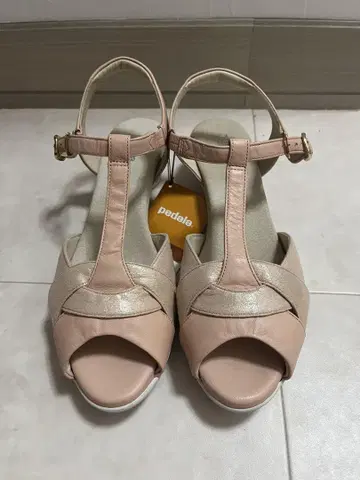 페달라 24 샌들