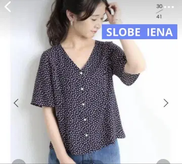 SLOBE IENA 반팔 꽃무늬 블라우스 네이비