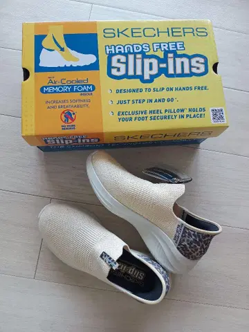 SKECHERS 스케쳐스 슬립인 스니커즈 24cm