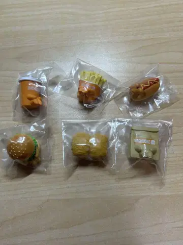 가샤폰 기다림 햄버거 샵의 경우 총 6종 컴플리트 세트