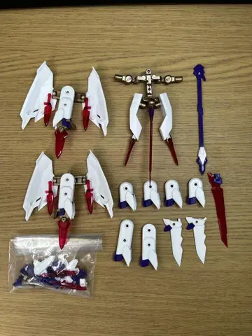 메가미 디바이스 아스라 구오 무장 정크