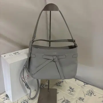 미사용 새상품 NINA RICCI 2way 숄더백 그레이 박스 포함