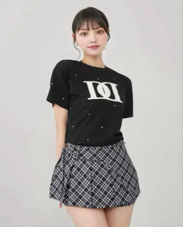 Darich 다리치 퀼팅 아플리케 비쥬 티셔츠 블랙 로고