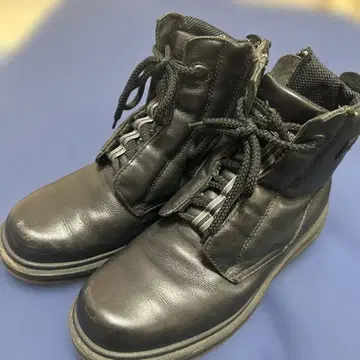 Dr.Martens 가죽 부츠 지퍼