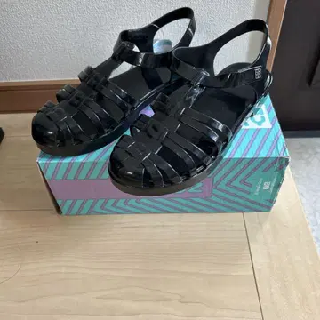 여성용 샌들 블랙