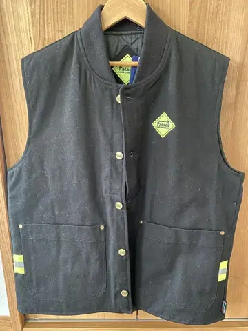 PALACE Hardware Vest 'Black' L 사이즈