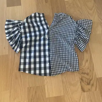 MONILE 체크가 귀여운 블라우스