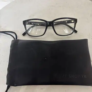THE SHOP TK 블랙 스퀘어 안경 케이스 포함