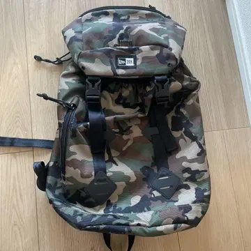 뉴에라 백팩 카모플라쥬