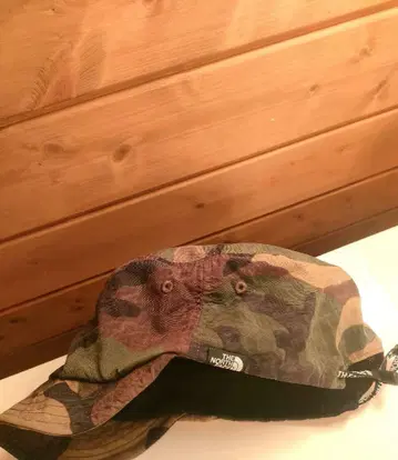 새상품 THE NORTH FACE 카모플라쥬 워크 캡 M L 밀리터리