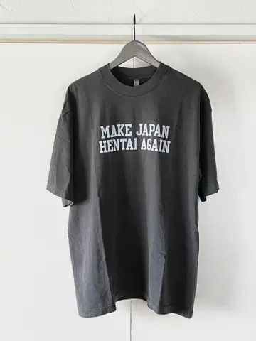 새상품 헨타이 웍스 먹색 L 티셔츠 헨타이 카메라 로스앤젤레스 어패럴