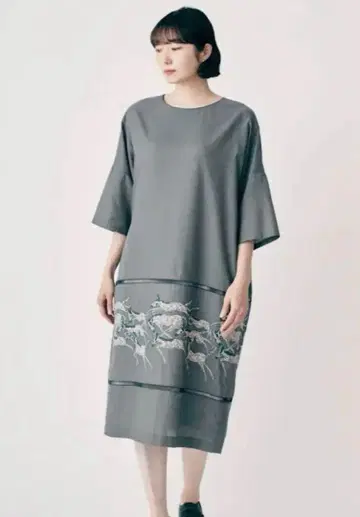papurikko 드롭 슬리브 드레스 2025 s/s
