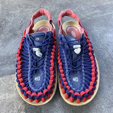 킨 27.5cm 스포츠 샌들 네이비와 레드