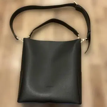 RANDEBOO 랑데부 바스켓 백 블랙