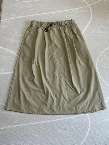 HELly Hansen 베이지 스커트 WL HOW2291