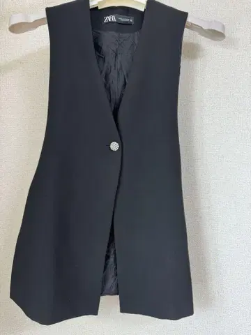 자라 블랙 비쥬가 달린 베스트 XS 미사용 새상품