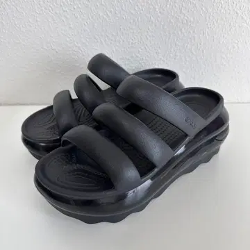 Crocs 메가 크러쉬 트리플 스트랩