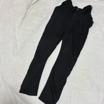 CABANE de zucca 카반드 주카 블랙 변형 디자인 바지