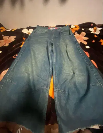 지친 런던 제이 데드 런던