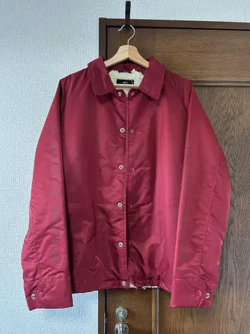 보아 안감 부착 버건디 자켓