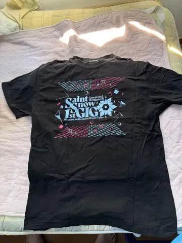 Saint Snow 1st GIG 티셔츠 세트