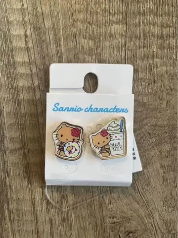 SANRIO 산리오 일광화상 키티 핀 배지 2개 세트 한정판 완판