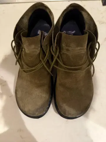 Dr.Martens 올리브